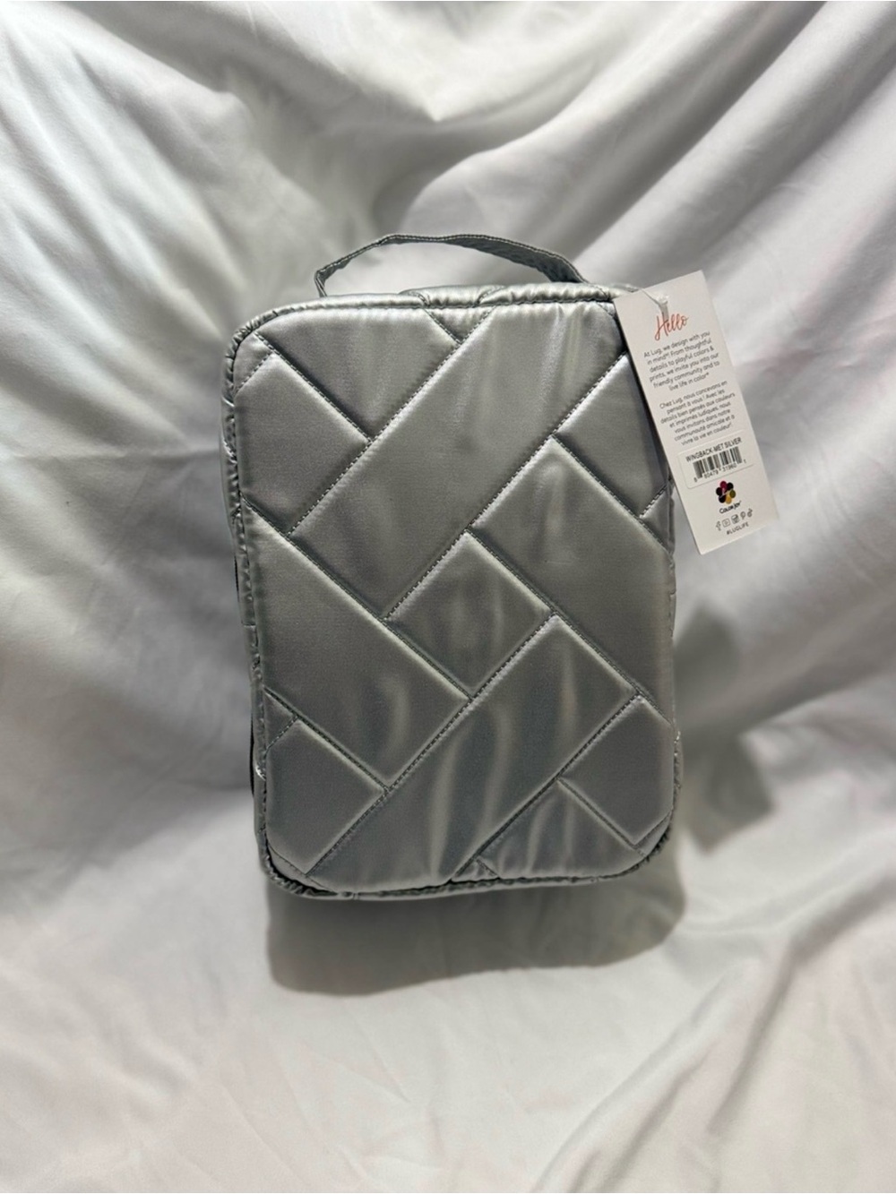 Lug Wingback Hanging Toiletry Case - Metallic Silver